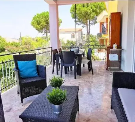 Villa Lovely